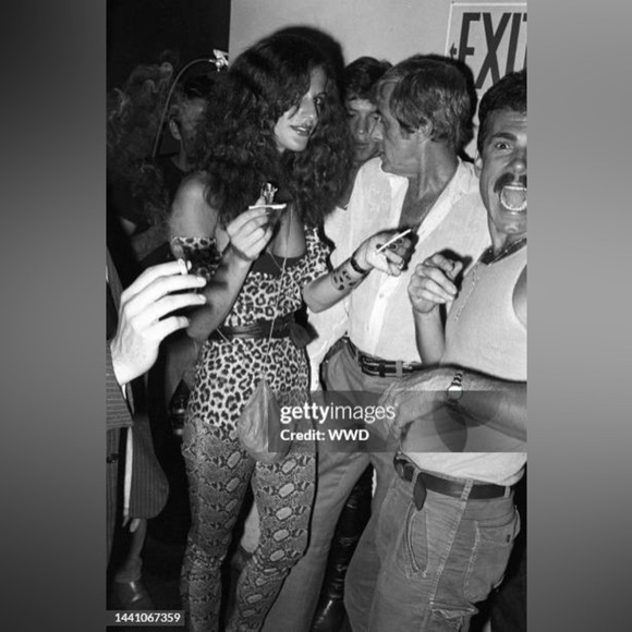 100% Authentic Bebe SILK Leopard Print Blouse Stretch XS Cheetah - Picture 14 of 15